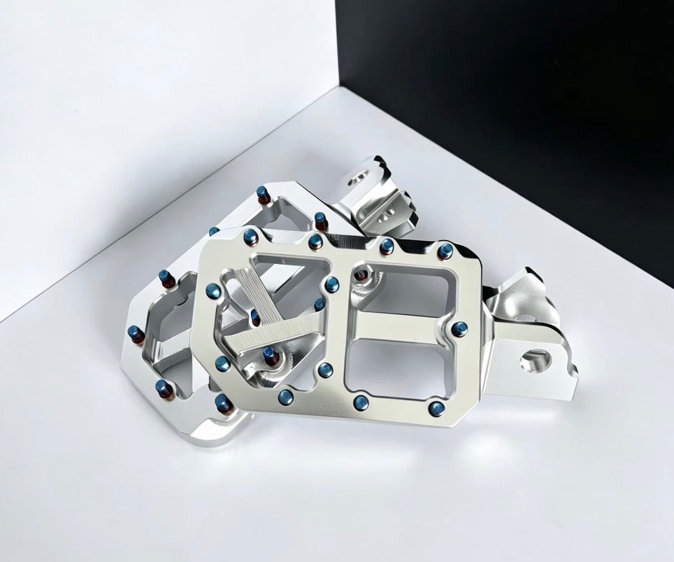 Silver Pegs With Titanium Screws—Tasaca/Yozma